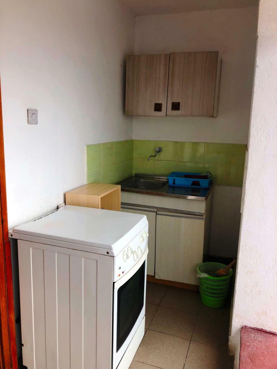 Apartmani Zorka โปดสตรานา ภายนอก รูปภาพ